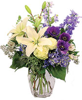 Classically Charming Floral Design